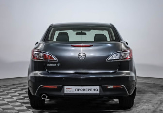 Подержанный автомобиль Mazda 3 Sedan 2011 года (6 фото)