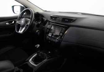 Подержанный автомобиль Nissan Qashqai 2020 года (11 фото)