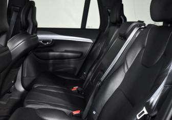 Подержанный автомобиль Volvo XC90 2019 года (12 фото)