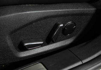 Подержанный автомобиль Ford Mondeo Sedan 2016 года (18 фото)