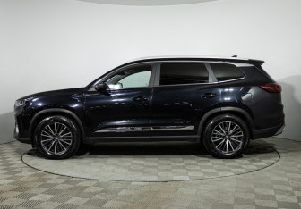 Подержанный автомобиль Chery Tiggo 8 Pro 2021 года (8 фото)