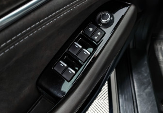 Подержанный автомобиль Mazda 6 Sedan 2023 года (10 фото)