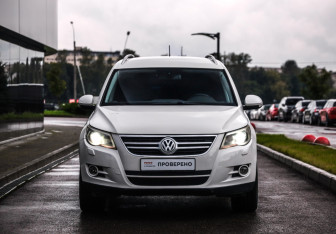 Подержанный автомобиль Volkswagen Tiguan 2008 года (4 фото)