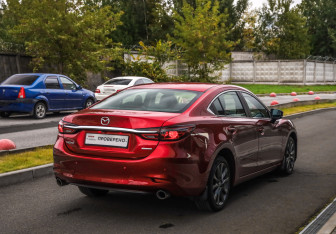 Подержанный автомобиль Mazda 6 Sedan 2021 года (6 фото)