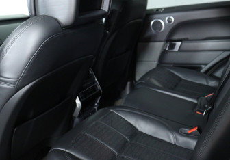 Подержанный автомобиль Land Rover Range Rover Sport 2018 года (19 фото)