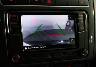 Подержанный автомобиль Volkswagen Polo Sedan 2018 года (18 фото)