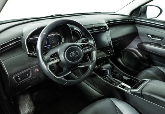 Подержанный автомобиль Hyundai Tucson 2021 года (11 фото)