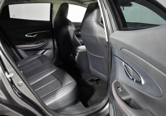 Подержанный автомобиль Changan UNI-T 2023 года (12 фото)