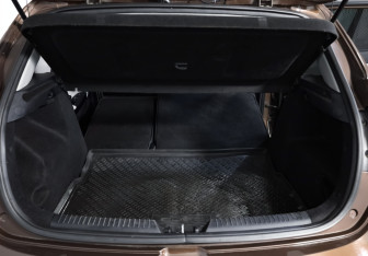 Подержанный автомобиль Kia Ceed Hatchback 2013 года (30 фото)