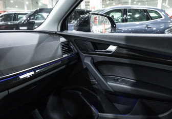 Подержанный автомобиль Audi Q5 2018 года (24 фото)