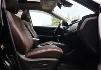 Подержанный автомобиль Nissan X-Trail 2021 года (26 фото)