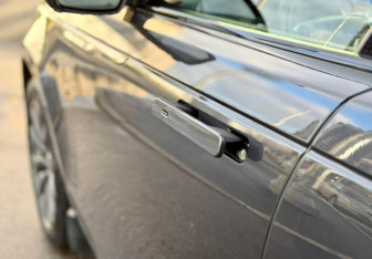 Подержанный автомобиль Land Rover Range Rover Velar 2017 года (11 фото)