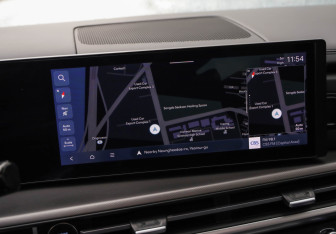 Подержанный автомобиль Hyundai Santa Fe 2023 года (16 фото)