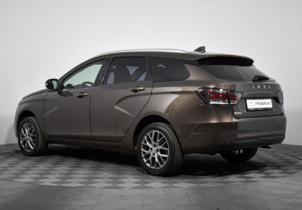 Подержанный автомобиль LADA (ВАЗ) Vesta Wagon 2018 года (7 фото)