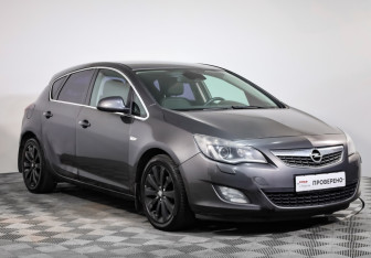 Подержанный автомобиль Opel Astra Hatchback 2011 года (3 фото)