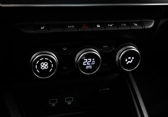 Подержанный автомобиль Renault Duster 2021 года (15 фото)
