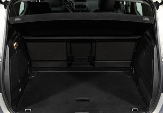 Подержанный автомобиль Opel Meriva 2012 года (17 фото)