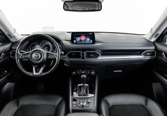 Подержанный автомобиль Mazda CX-5 2021 года (11 фото)