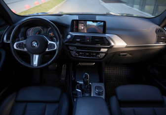 Подержанный автомобиль BMW X3 2019 года (8 фото)