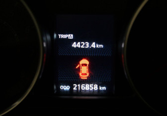 Подержанный автомобиль Mitsubishi Outlander 2012 года (15 фото)