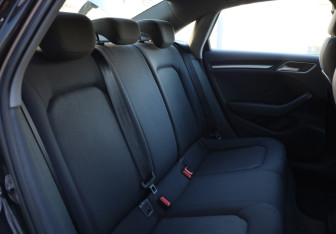 Подержанный автомобиль Audi A3 Sedan 2017 года (13 фото)