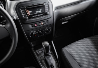 Подержанный автомобиль Suzuki Vitara 2018 года (17 фото)