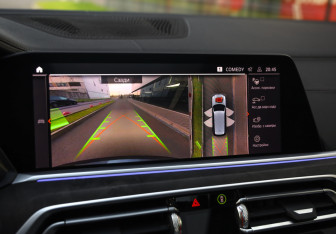 Подержанный автомобиль BMW X7 2019 года (14 фото)
