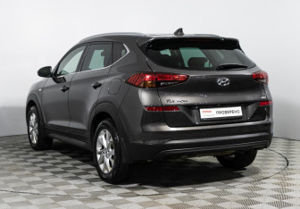 Подержанный автомобиль Hyundai Tucson 2018 года (7 фото)