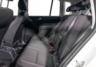 Подержанный автомобиль Volkswagen Tiguan 2012 года (12 фото)