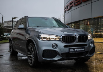 Подержанный автомобиль BMW X5 2018 года (5 фото)