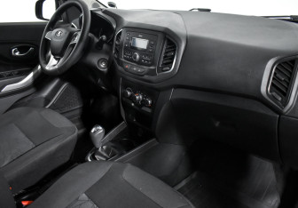Подержанный автомобиль LADA (ВАЗ) XRAY 2019 года (13 фото)