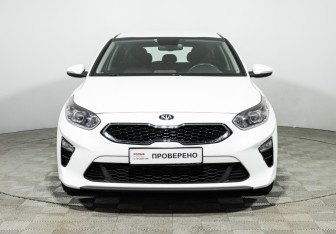 Подержанный автомобиль Kia Ceed Hatchback 2019 года (2 фото)
