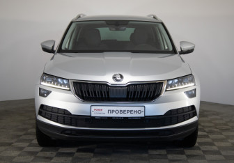 Подержанный автомобиль Skoda Karoq 2020 года (2 фото)