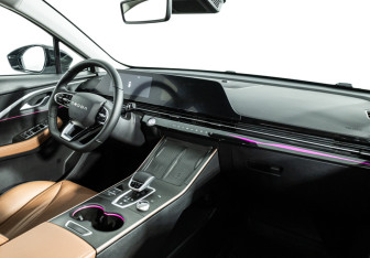 Подержанный автомобиль Omoda C5 2024 года (9 фото)