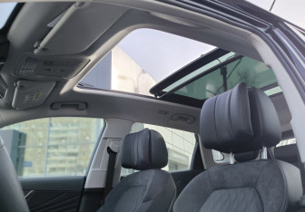 Подержанный автомобиль Hongqi HS5 2024 года (15 фото)