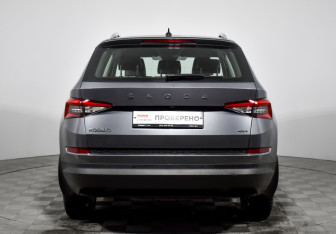 Подержанный автомобиль Skoda Kodiaq 2019 года (6 фото)