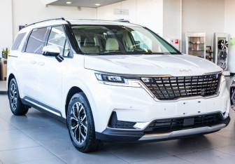 Новый Kia Carnival 2023 (3 фото)