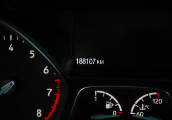 Подержанный автомобиль Ford Kuga 2017 года (10 фото)