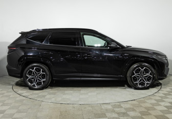 Подержанный автомобиль Hyundai Tucson 2022 года (4 фото)