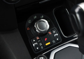 Подержанный автомобиль Land Rover Discovery 2009 года (19 фото)