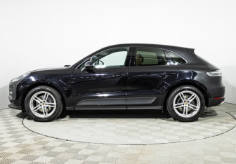 Подержанный автомобиль Porsche Macan 2021 года (8 фото)