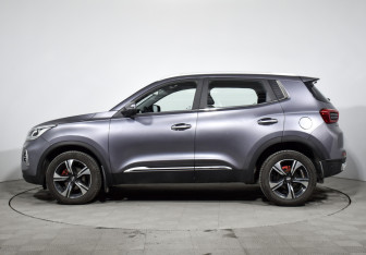 Подержанный автомобиль Chery Tiggo 4 Pro 2023 года (8 фото)