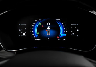 Подержанный автомобиль Geely Atlas Pro 2022 года (18 фото)