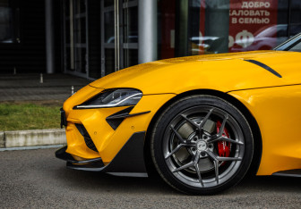 Подержанный автомобиль Toyota Supra 2022 года (13 фото)