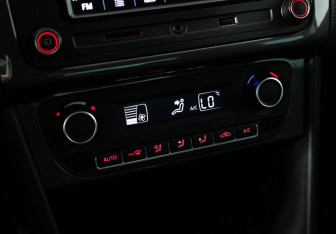 Подержанный автомобиль Volkswagen Polo Sedan 2019 года (16 фото)