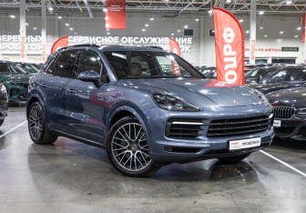 Подержанный автомобиль Porsche Cayenne 2018 года (8 фото)