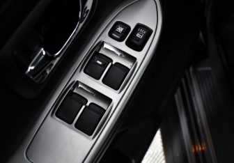 Подержанный автомобиль Mitsubishi Pajero 2018 года (10 фото)