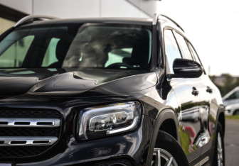 Подержанный автомобиль Mercedes-Benz GLB 2020 года (2 фото)