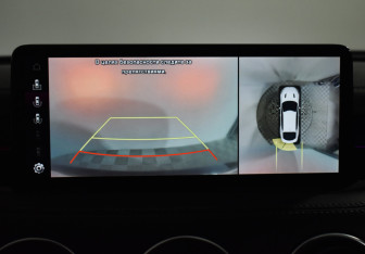 Подержанный автомобиль Kia Stinger 2023 года (16 фото)