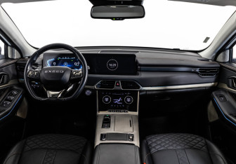 Подержанный автомобиль Exeed TXL 2022 года (10 фото)